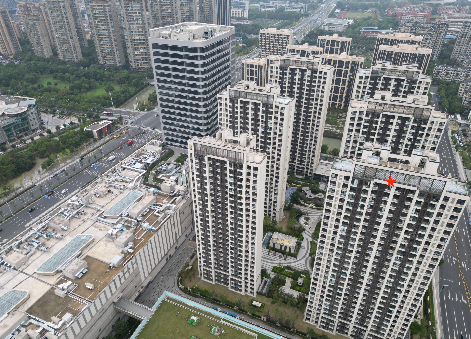 龙湖未来广场房源图片缩略图2