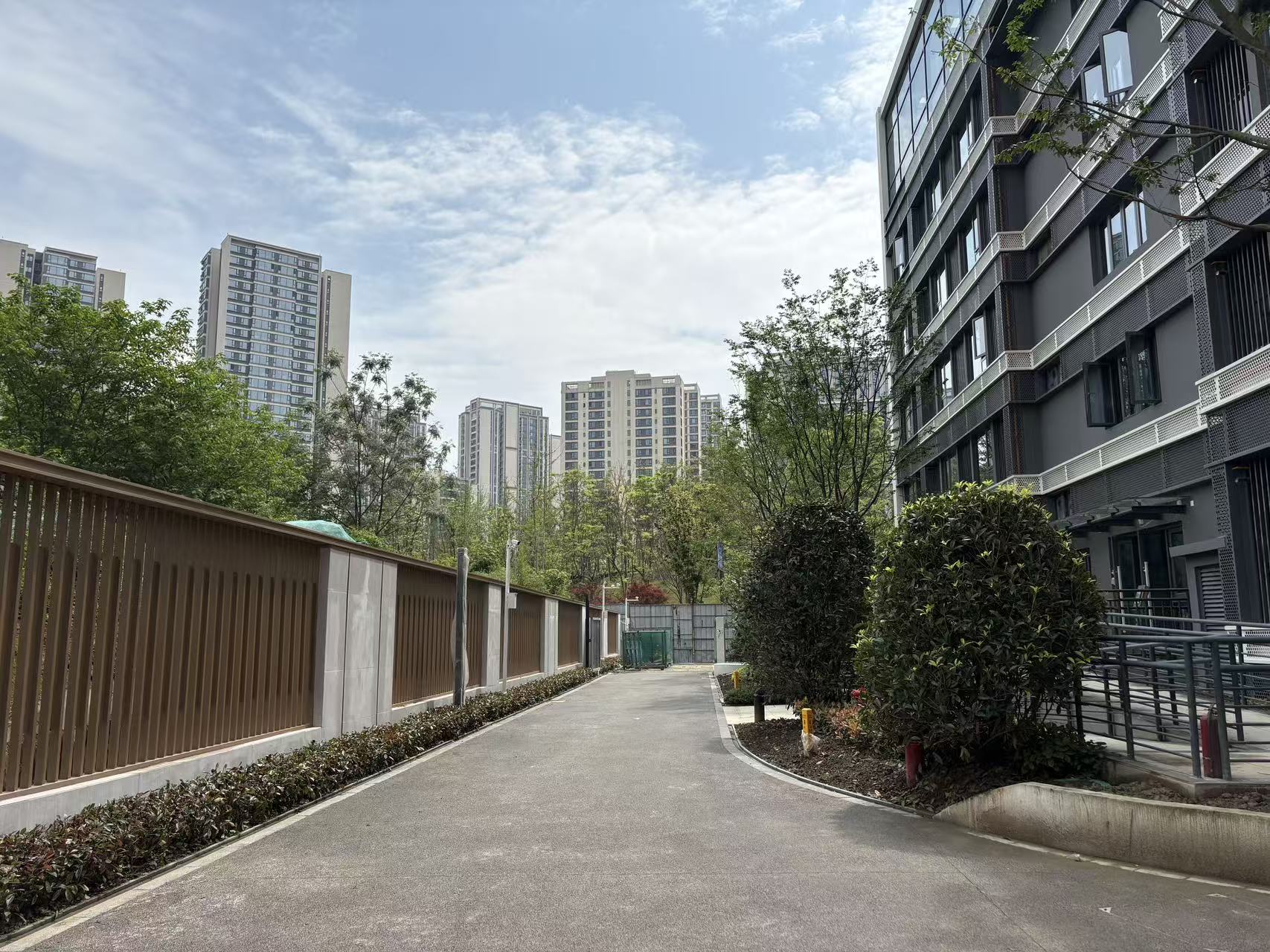 桐堂·大悦城店房源图片缩略图2
